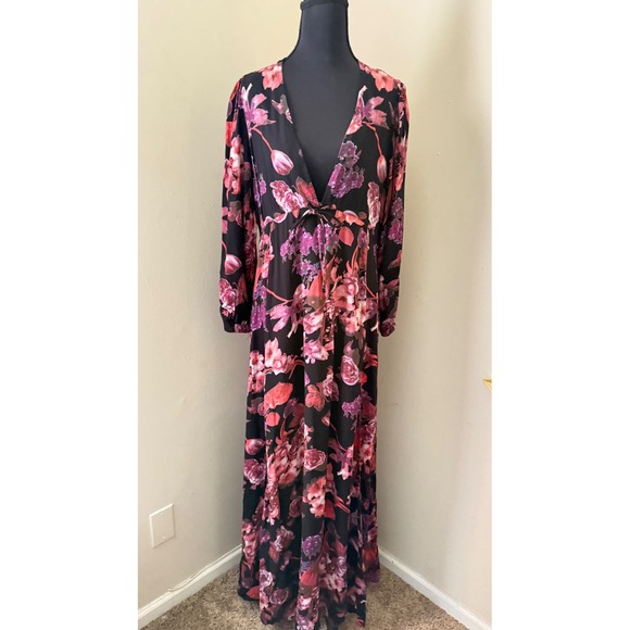 Catch Me Floral Maxi Dress Long Sleeve V Neck Bohemian Black Size M - Picture 3 of 12